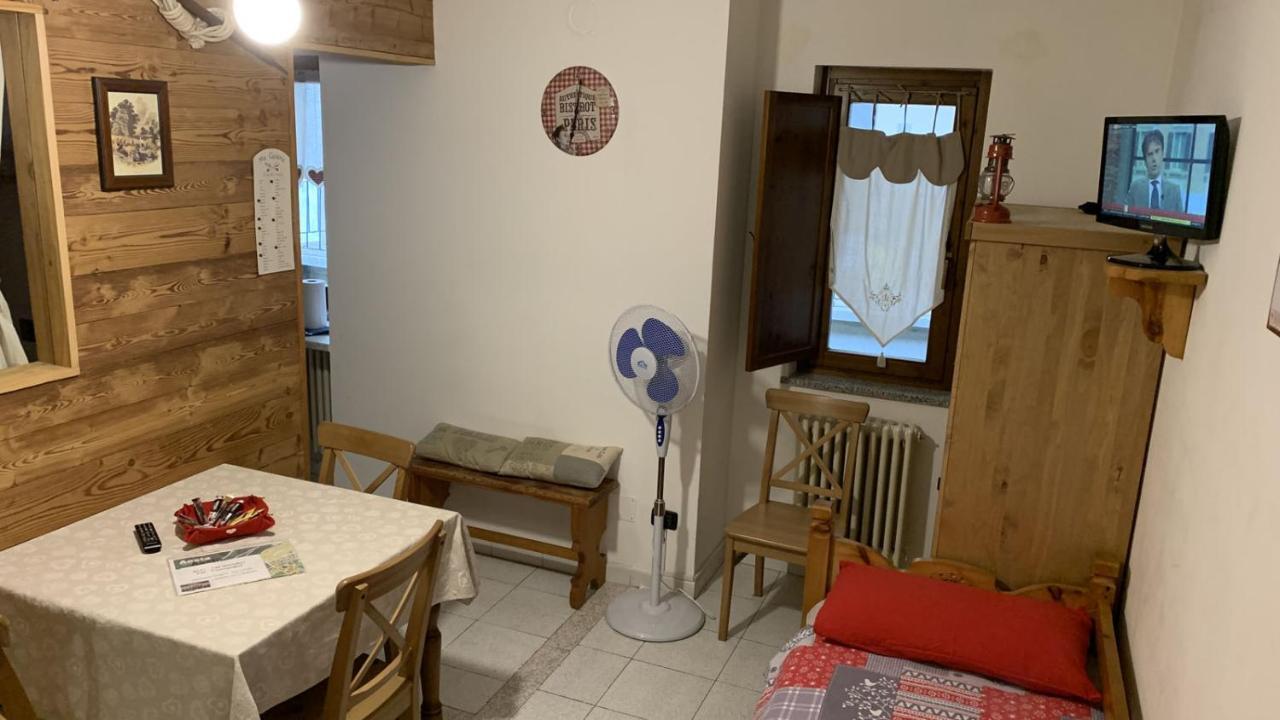Apartmán Le Joli Coin Du Passage Aosta Exteriér fotografie